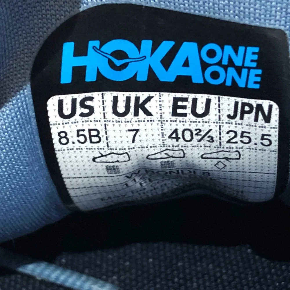 HOKA ONE ONE WOMEN'S BONDI 8 Size 8.5B in Preloved Condition!